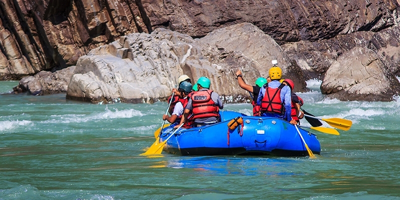 Where Mountains Meet Adventure: The Best Thrill-Seeking Activities in Uttarakhand