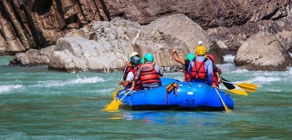 Experience fun at its best by exploring these best water sports destinations in India