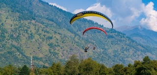 Get your wings and fly high at these paragliding spots in India
